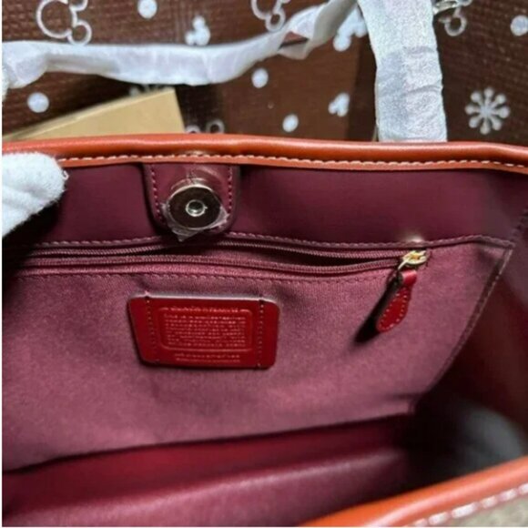 New Coach X Peanuts City Tote In With Snoopy Woodstock - Picture 4 of 6